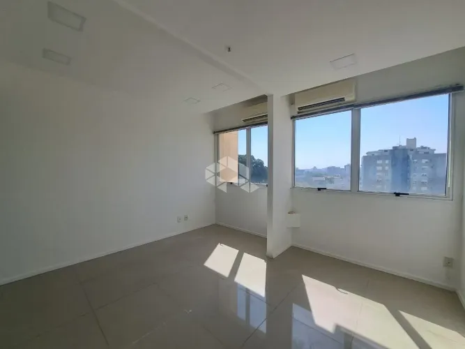 Sala Comercial 32m², reformada - Partenon
