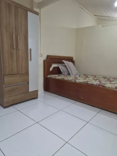 kitnet no centro $ 880,00 com mobiliário e livre de custos