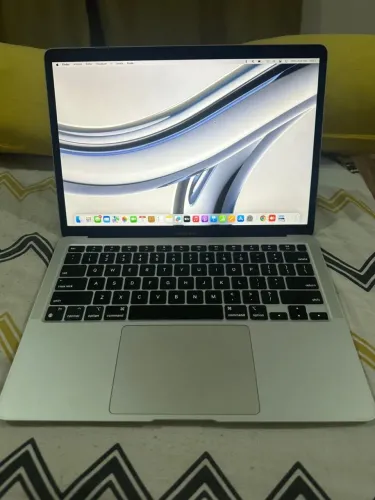 MacBook Air M1