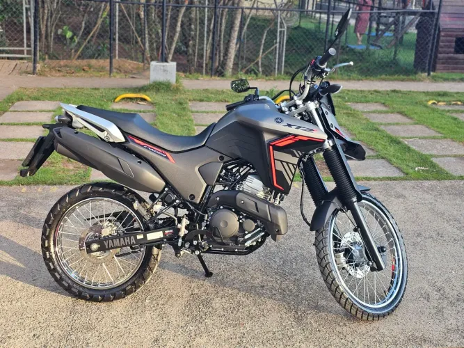 Yamaha XTZ 250 Lander 2025 CONNECTED