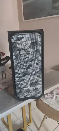 Gabinete Gamer USADO - PICHAU GADIT X RTB LATERAL VIDRO LED RGB