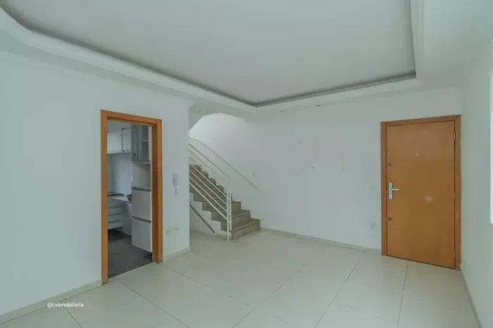 Cobertura Duplex com 03 quartos à venda, 153m²