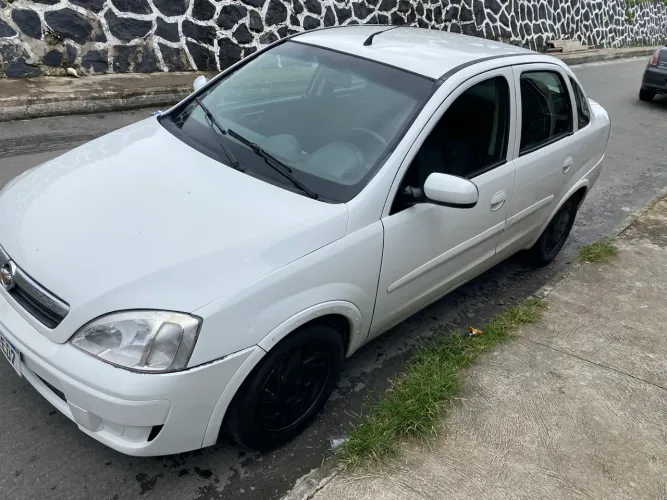 Chevrolet Corsa Sed. Premium 1.4 8V Econoflex 4P 2011