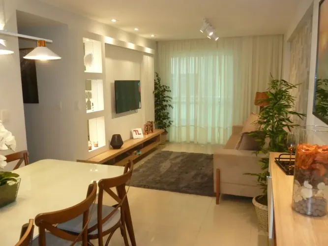 NO CORAÇÃO DO MÉIER - AMPLO 03 qtos com 02 SUÍTES - INFRA COMPLETA, PORTARIA 24hs e VAGA C