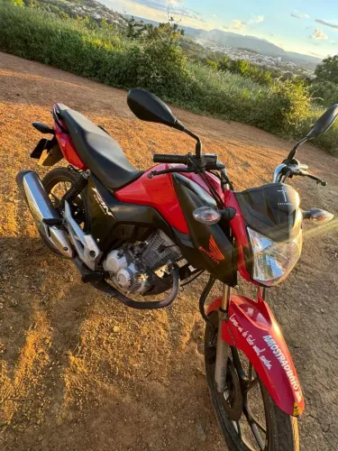 Troco essa fan 160 ano 2022 por algum carro do meu interesse. Faço a volta.