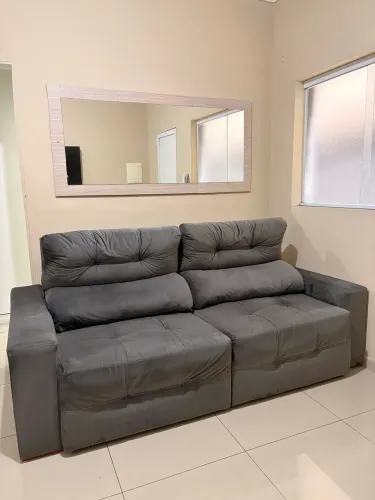Sofá retrátil e reclinável