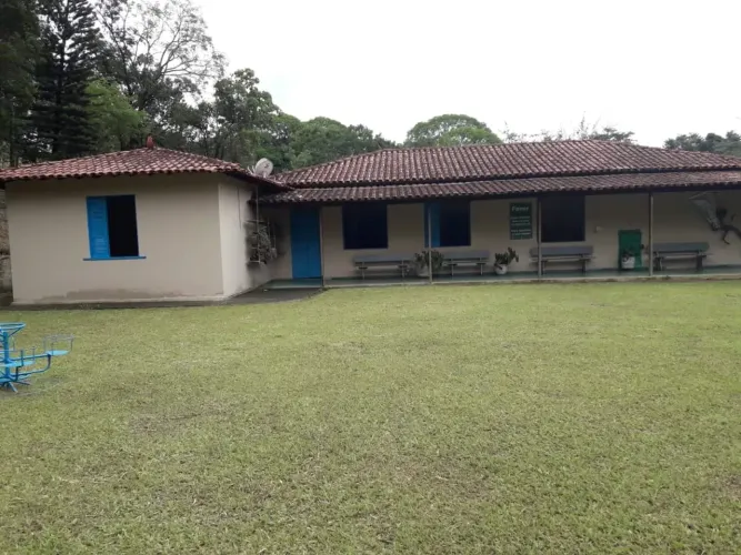 COMPRE SITIO MOBILIADO EM SETE LAGOAS