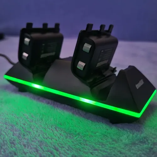 Base carregadora controles de vídeo games (Xbox One)