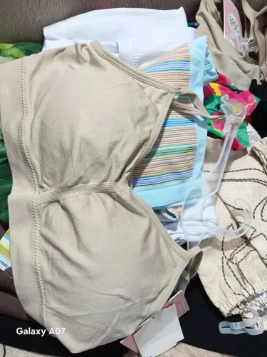 Tem de tudo!!!roupas feminino,masculino etc..