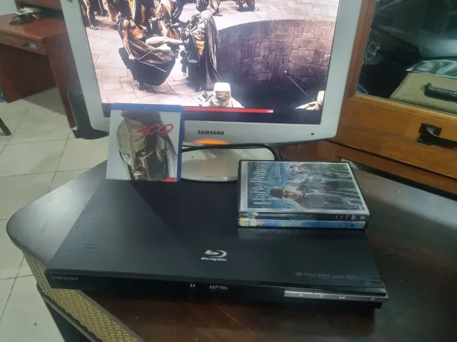 Blu_ray samsung BD 5500 com controle