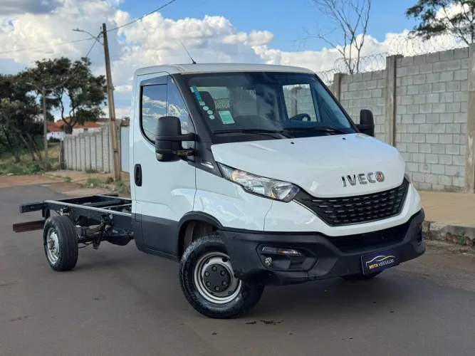 Iveco Daily Chassi 35-150 Curto 3.0 (die.)(e5) 2022