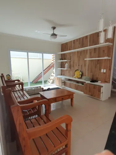 Sobrado Impecável no Residencial Paineiras 250m² de Sofisticação e Lazer em Betel
