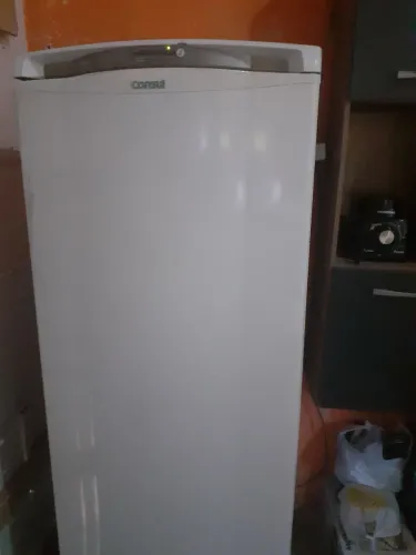 Geladeira cônsul frosfree / dependendo do bairro faço entregar