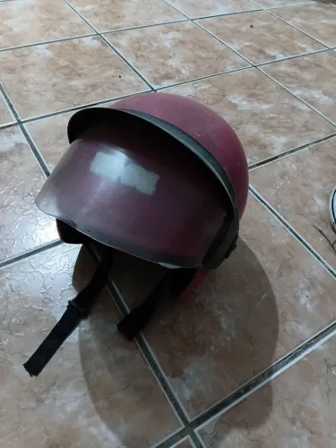 Capacete usado