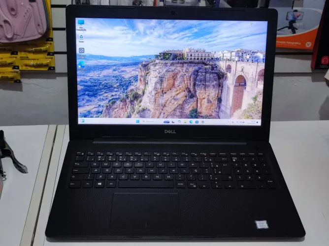 Dell Inspiron 15 P75F