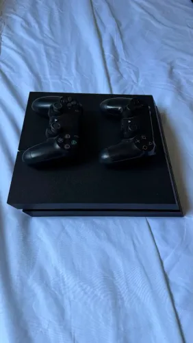 Ps4 1tb 2 controles