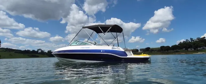Triton 230 Aberta