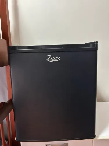 Frigobar Zeex Preto - Liga, Mas Não Gela
