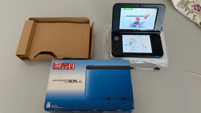 Nintendo 3DS XL
