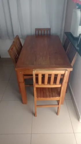 Mesa de Jantar de Madeira Maciça Legítima (Madeira de Lei) + 6 Cadeiras Robustas