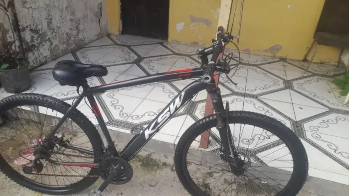 Bicicleta KSW XLT 100 Aro 29 - 24V Quadro 21 (Troco em placa de video)