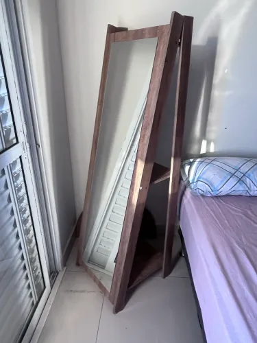 Espelho corpo inteiro e sapateira