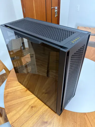 Gabinete Corsair 7000D Airflow