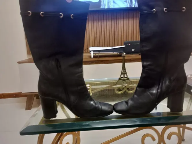 Bota cano alto - Paula Michele - número 38