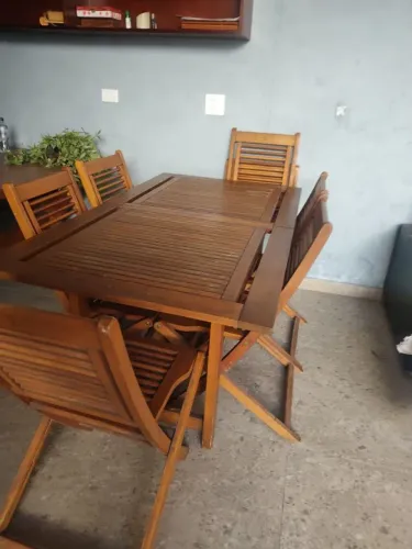 Mesa Tok Stok de madeira