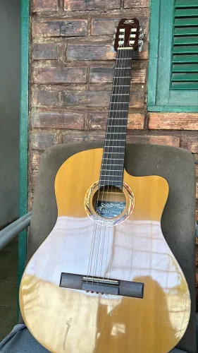 VIOLÃO MORMAII