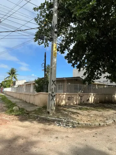 PRADO CASA 3QTS SUIT+ CASA 1QTO WC 220M2 P/EMPRESA PROX ABDIAS CARVALHO