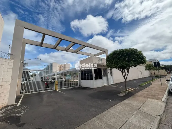 Apartamento com 2 quartos disponível para venda no bairro Jardim Holanda em Uberlândia-MG