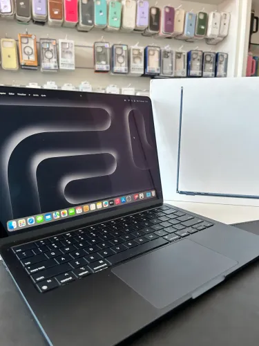 Macbook Air M2 16/256 Gb