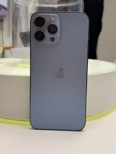 Iphone pro Max 13