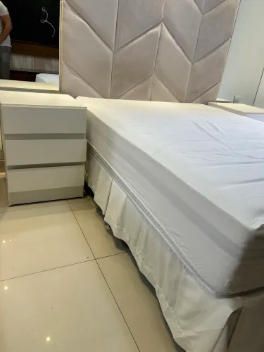 Conjunto Cama casal ortobom liberty + base + criados excelente estado 