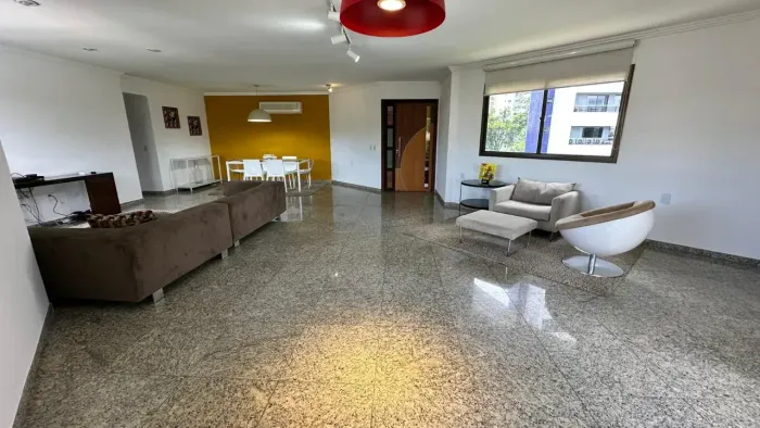 COND. MANSÃO ADRIANÓPOLIS, MOBILIADO, 4 SUÍTES, SALA 3 AMBIENTES E 2 VAGAS.