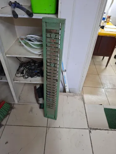 Chapeira relógio de ponto antigo 25