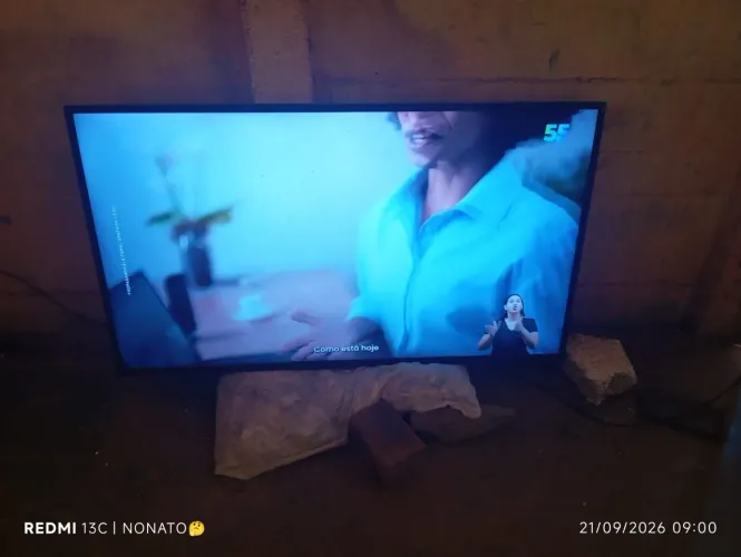 vendo essa televisão 43 polegadas, vendo por 550
