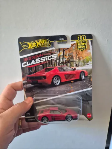 Ferrari premium top