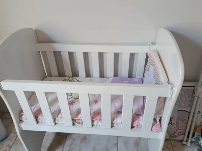 Mini berço com colchão