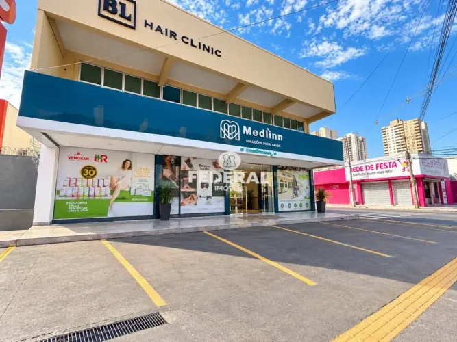 Galeria Zaida, loja 100 metros, amplo estacionamento. codigo: 390240