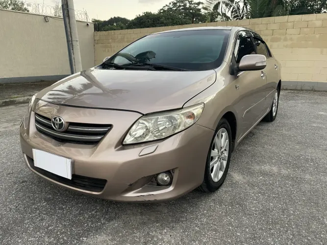 Toyota Corolla Altis 2.0 Flex 16V Aut. 2011