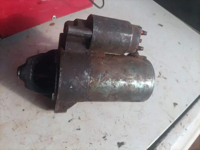 Motor de partida do Santana 1.8