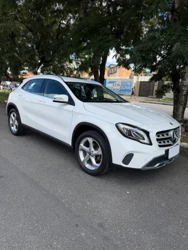 Mercedes-Benz GLA 200 Adv. 1.6/1.6 TB 16V Flex Aut. 2019