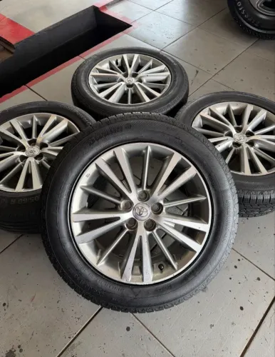 Rodas 16 Corolla original + pneus