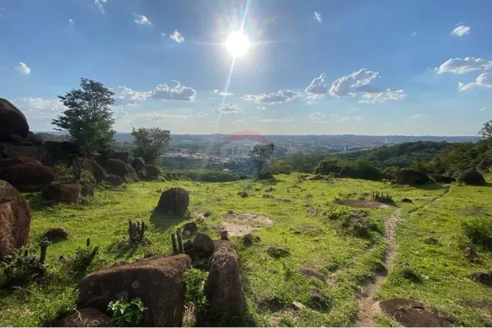 Terreno à venda de 94969m2, em Ortizes, Valinhos/SP