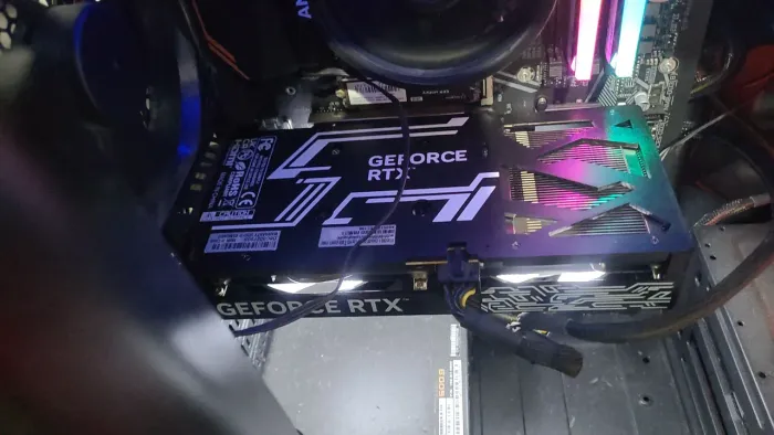 PLACA DE VIDEO RTX 5060 8GB GALAX