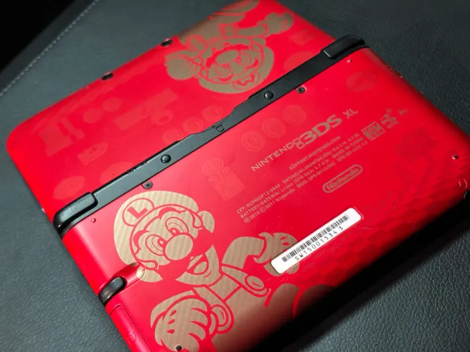 Nintendo 3DS XL New Super Mario Bros. 2 Gold Edition Original + Acessórios (Bloqueado)