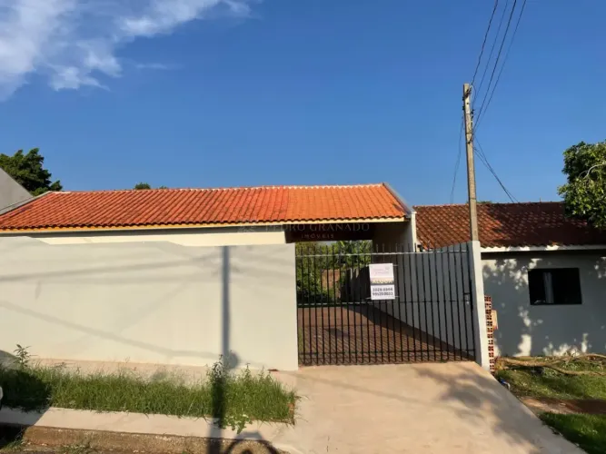 Casa/Sobrado Casa em Maringá
