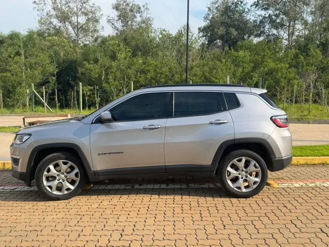 Jeep Compass Longitude 2.0 4X2 Flex 16V Aut. 2021